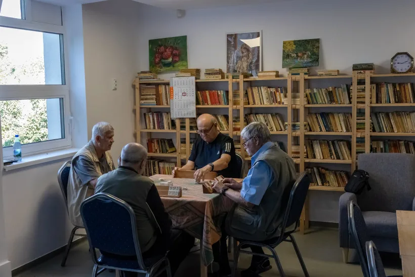 Centrul pentru seniori din Galați are deja peste 30 de beneficiari. Ce activități pot face 