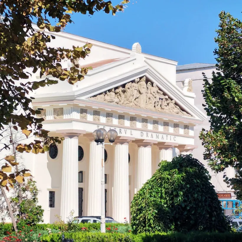 Galațiul sărbătorește 71 de ani de teatru. Ce pregătește Dramaticul pentru noua stagiune