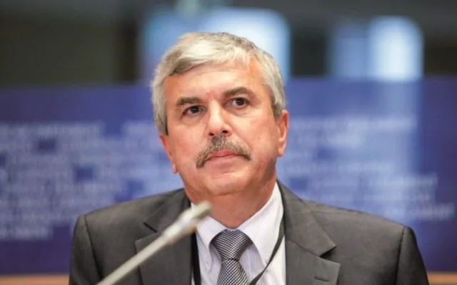 Dan Nica: Parlamentul European nu pregătește nicio măsură care să ducă la limitarea călătoriilor cu avionul