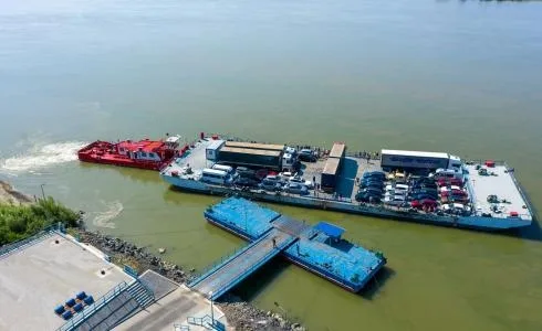Navrom Bac: traversarea Dunării în punctul de trecere a Frontierei Isaccea se suspendă vineri, 5 aprilie