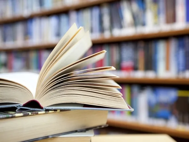 Revine „Biblioteca estivală” în Grădina Publică din Galați
