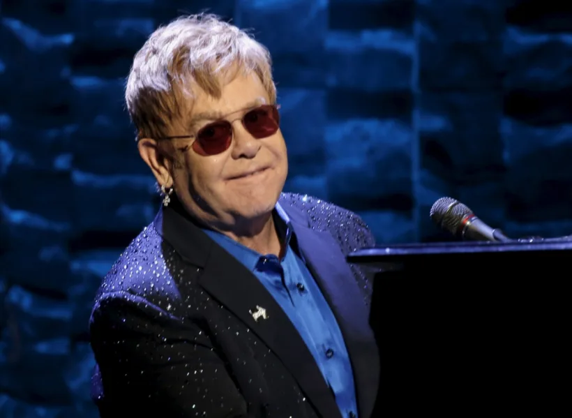 Sir Elton John probleme la ochi