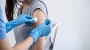 „Vaccinarea nu ar trebui discutată ca opţională”
