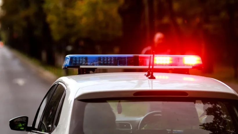 Teribilism: un băiat a luat maşina părinţilor, fără ştirea acestora, şi a plecat la plimbare