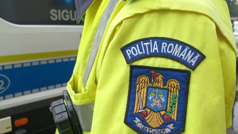 Incredibil. Un șofer beat s-a dus cu mașina la Secția de Poliție