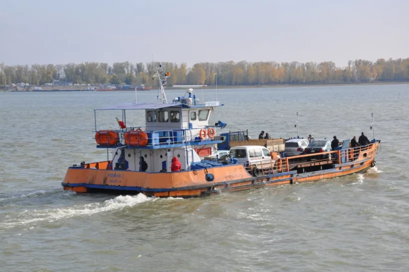 Navrom Bac: Pe 4 februarie, traversarea Dunării în Punctul de Trecere a Frontierei Isaccea va fi asigurată de bacul Vadul Oii