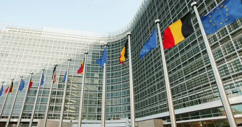 Comisarul european pentru buget vine la București pentru a discuta despre fondurile de dezvoltare