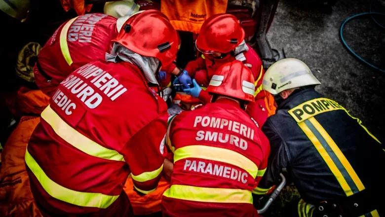 Incident grav la Galați. Un copil de doi ani a căzut într-un canal