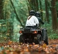 Cu ATV-ul la "team building"