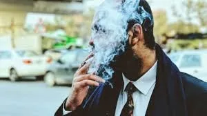 Românii fumează „ca turcii”și mor pe capete din cauza fumatului