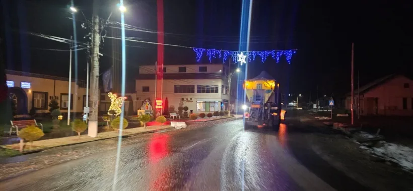 Costel Fotea: Utilajele au acționat pe drumurile județene din Galați din cauza poleiului