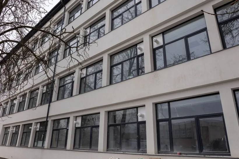 Fostul Liceu Metalurgic, transformat în sediu pentru Evidența Persoanei