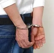 Bărbatul care a tras cu arma asupra a patru persoane, în Lupeni, a fost reţinut de poliţişti