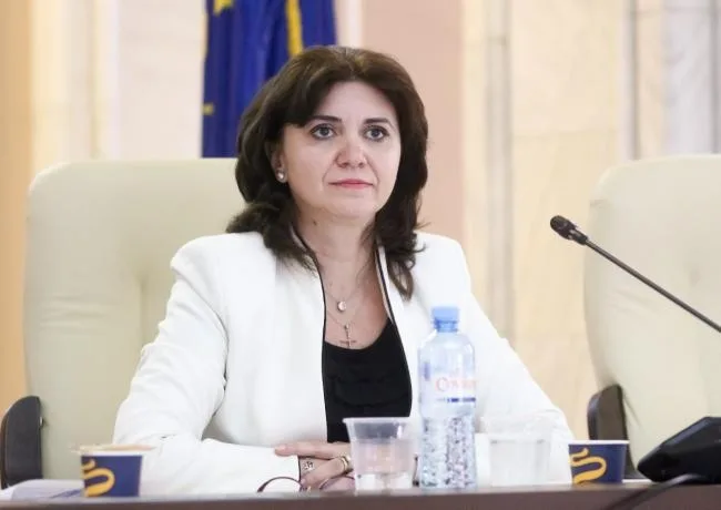 Anisie: În toate județele, cursurile sunt suspendate în perioada 25-29 septembrie în unitățile de învățământ unde sunt secții de votare