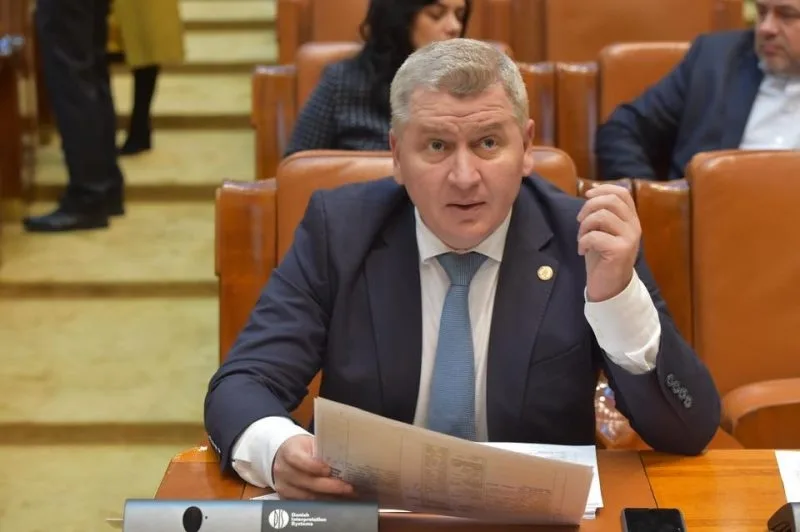 Roman, despre demiterea Avocatului Poporului: Simplu ca bună ziua, dar unii vor să orbecăim prin ceaţă