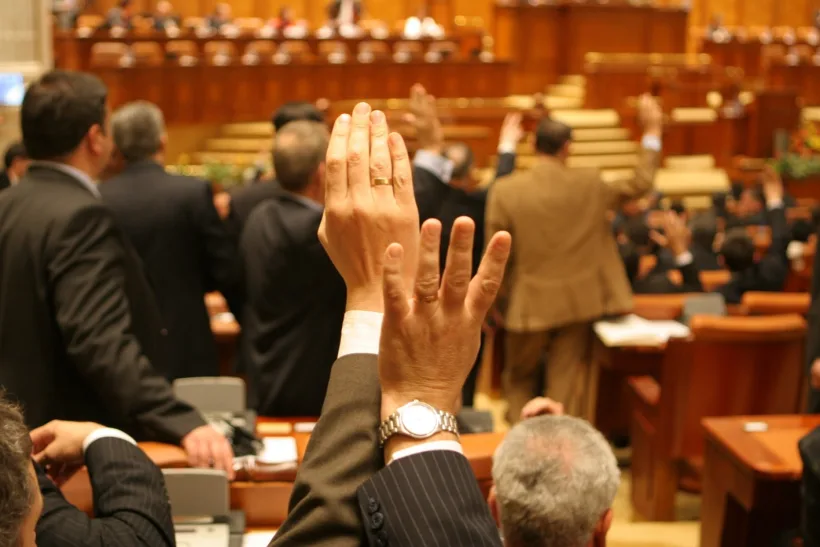 3 zile fără restricții. Legea stării de alertă va intra în vigoare săptămâna viitoare