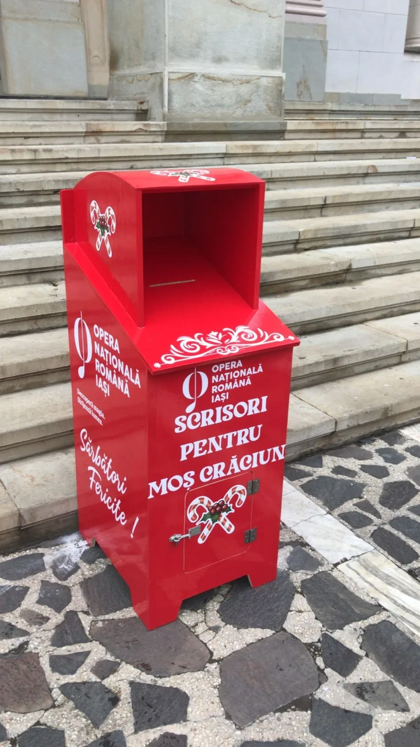 Un Moş Crăciun generos la Iaşi