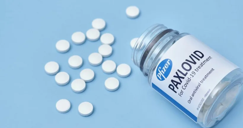 COVID: Americanii își pun spranțele în Paxlovid, primul tratament oral care poate fi administrat acasă