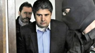 Degeaba s-au mai înrudit sau... s-o fi dat mită şi la înrudire?