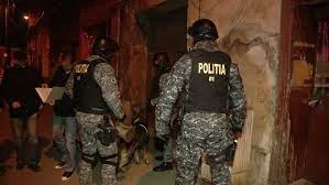 Poliţia îşi face datoria, 300 de percheziţii în desfăşurare