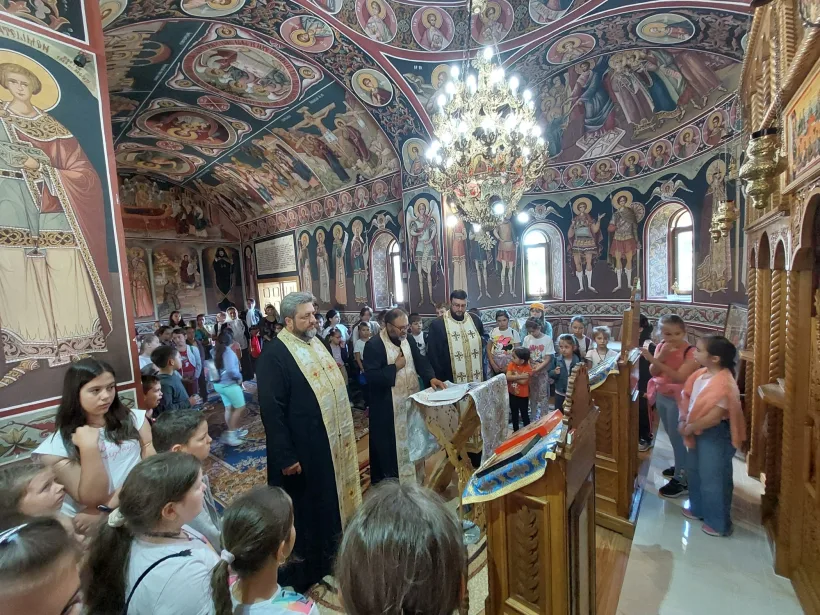 Proiect educaţional şi recreativ în Parohia ”Sf. Împăraţi” din Tecuci