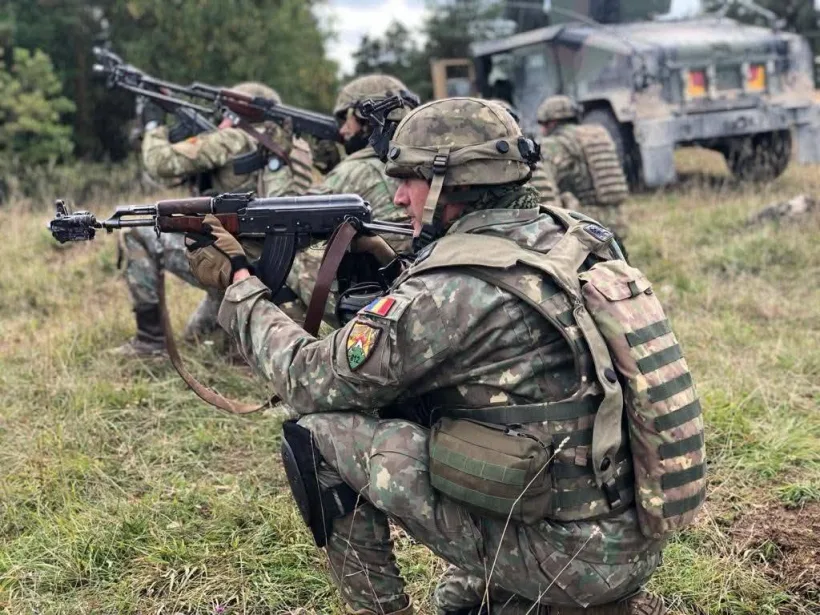 Posturi disponibile pentru gălățenii care vor să urmeze o carieră militară